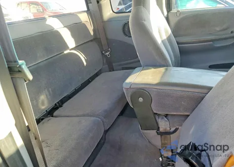 2000 Dodge Dakota из США, поврежденный, VIN 1B7GL22NXYS795844